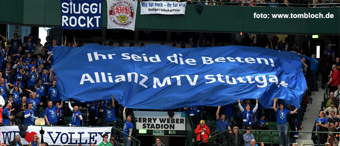 Fanbanner aus Fahnenstoff für unsere Volleyball Pokalsiegerinnen 2015. Allianz MTV Stuttgart - Ihr seid die Besten!!!